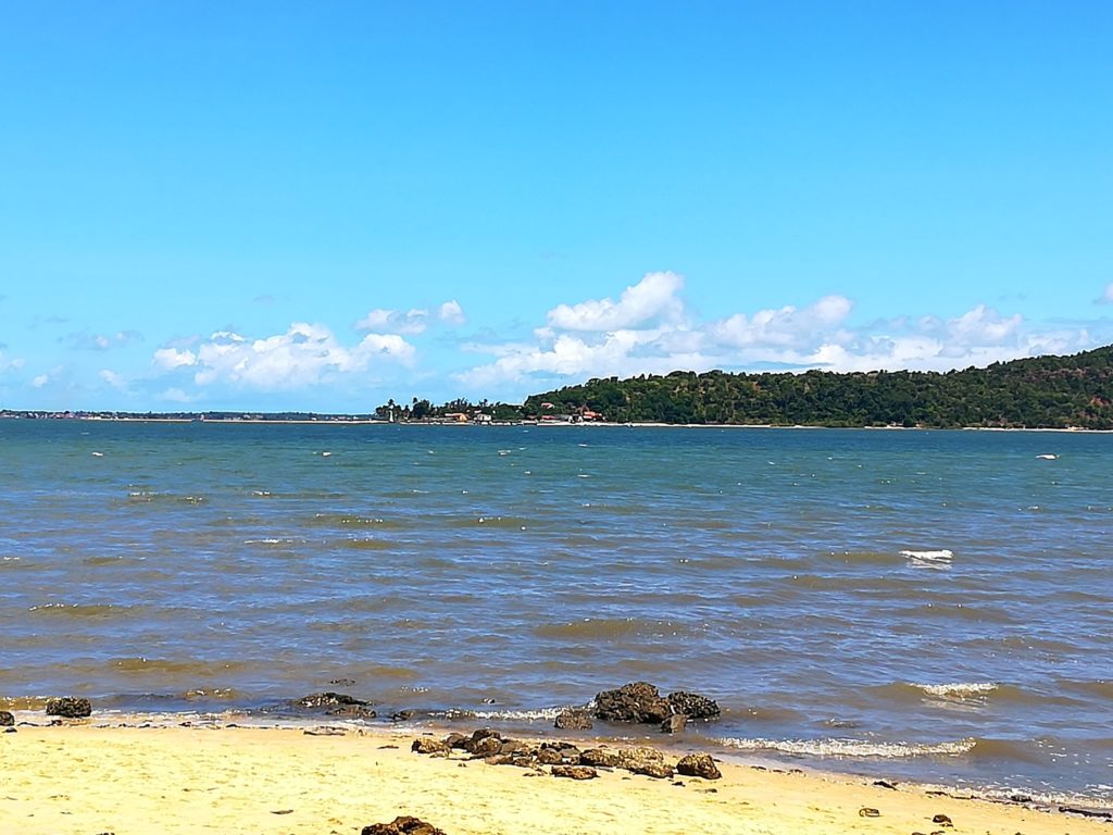 praia de monte cristo bom jesus dos pobres