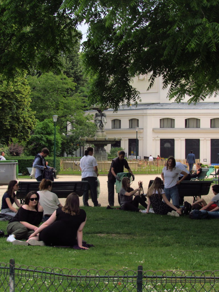 passeio em paris jardim champs elysees 