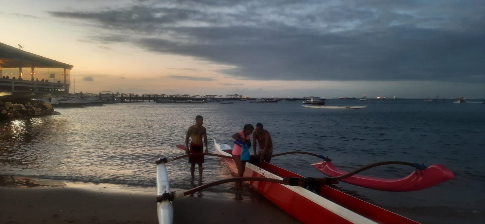  canoa havaiana salvador